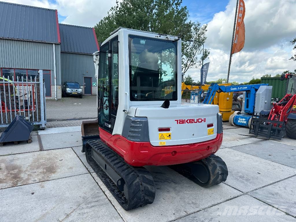 Takeuchi TB 250 Miniescavatori