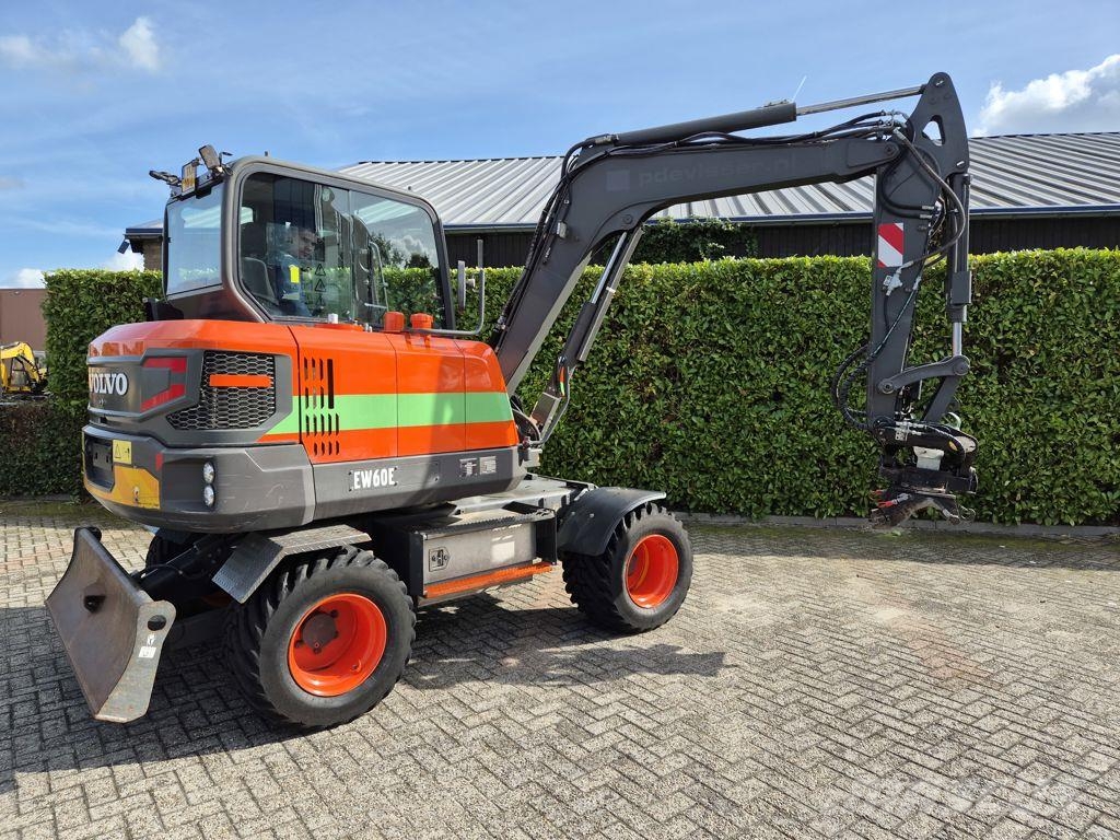 Volvo EW 60e met steelwrist Építőipar - Egyebek