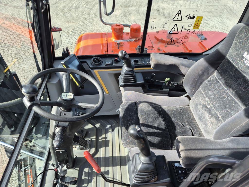 Volvo EW 60e met steelwrist Excavadoras de ruedas