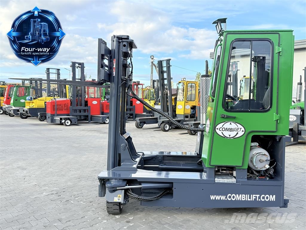 Combilift C3000 | GAS | TRIPLEX 5600MM | FREE LIFT | FORK PO Viljuškari sa 4-stranskim dohvatom