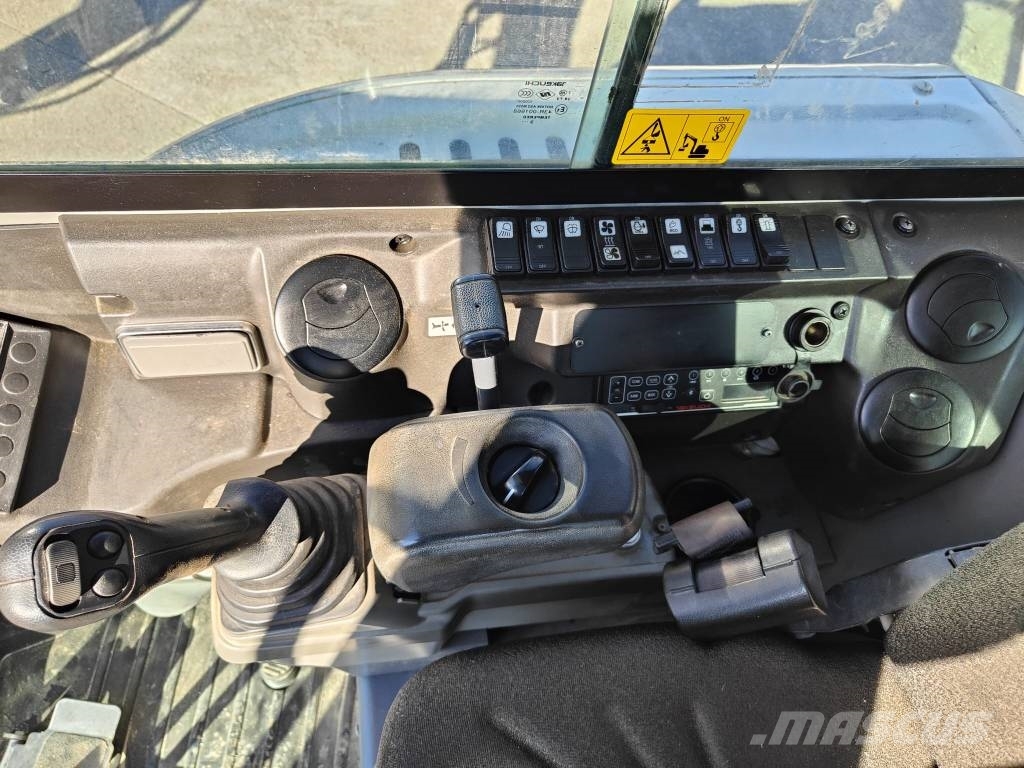 Takeuchi TB 230 Miniescavadeiras < 7t (Mini escavadeiras)
