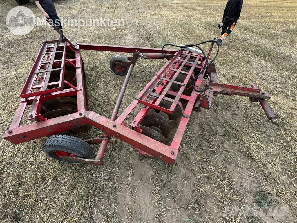  Skurup COL18x26 Tallriksredskap