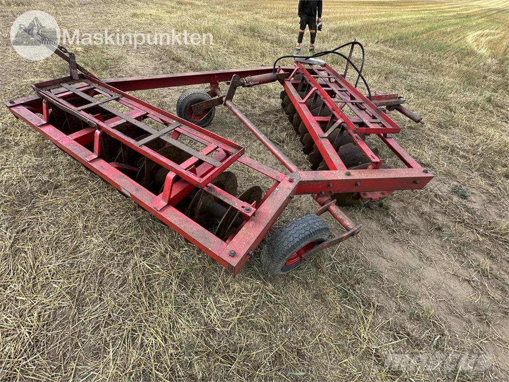  Skurup COL18x26 Tallriksredskap