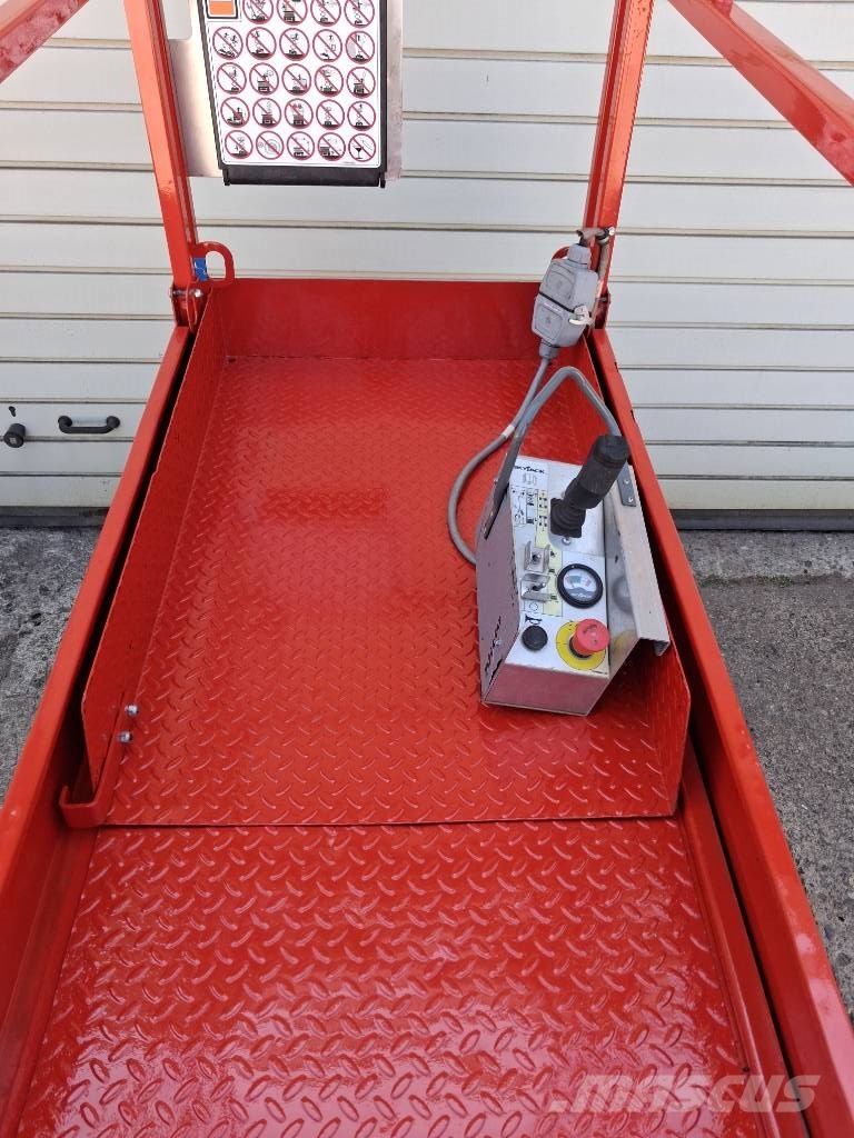 SkyJack SJ III 3219 Ножични работни платформи