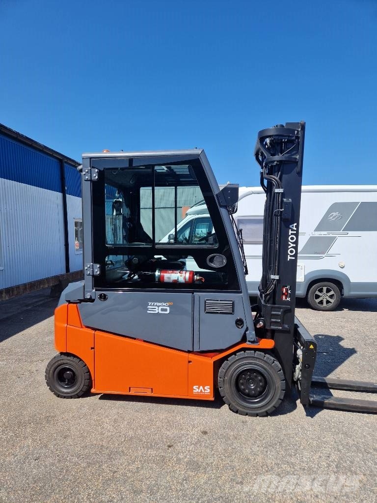 Toyota 8 FBMT 30 Elektrikli forkliftler