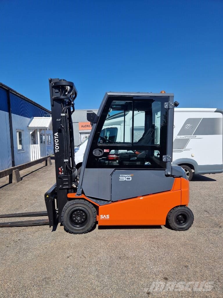 Toyota 8 FBMT 30 Elektrikli forkliftler