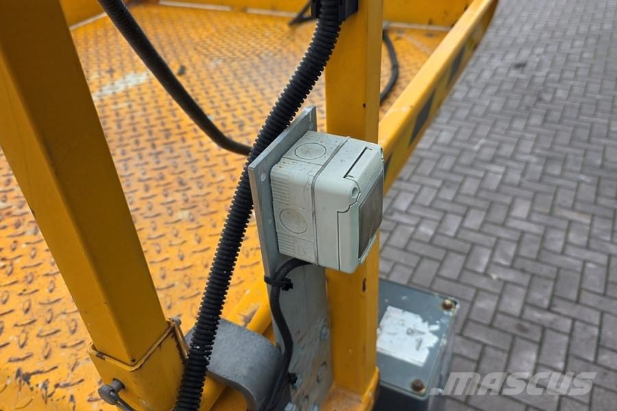 Haulotte COMPACT 10DX Diesel, 4x4 Drive, 10.2m Working Heig Nacelle ciseaux