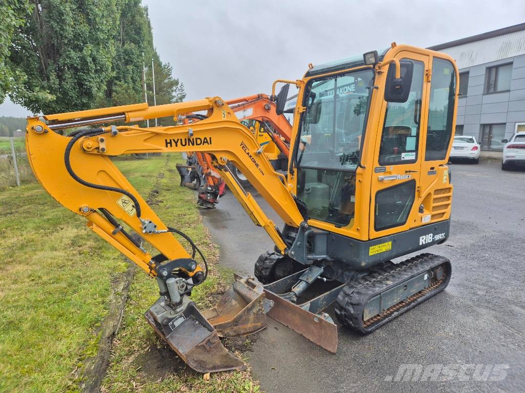 Hyundai R 18-9AK حفارات صغيرة أقل من 7 طن (حفارات صغيرة)