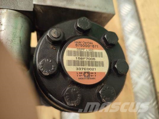 CAT TH 560 (Danfoss 675000-671)Orbitrol Гідравліка
