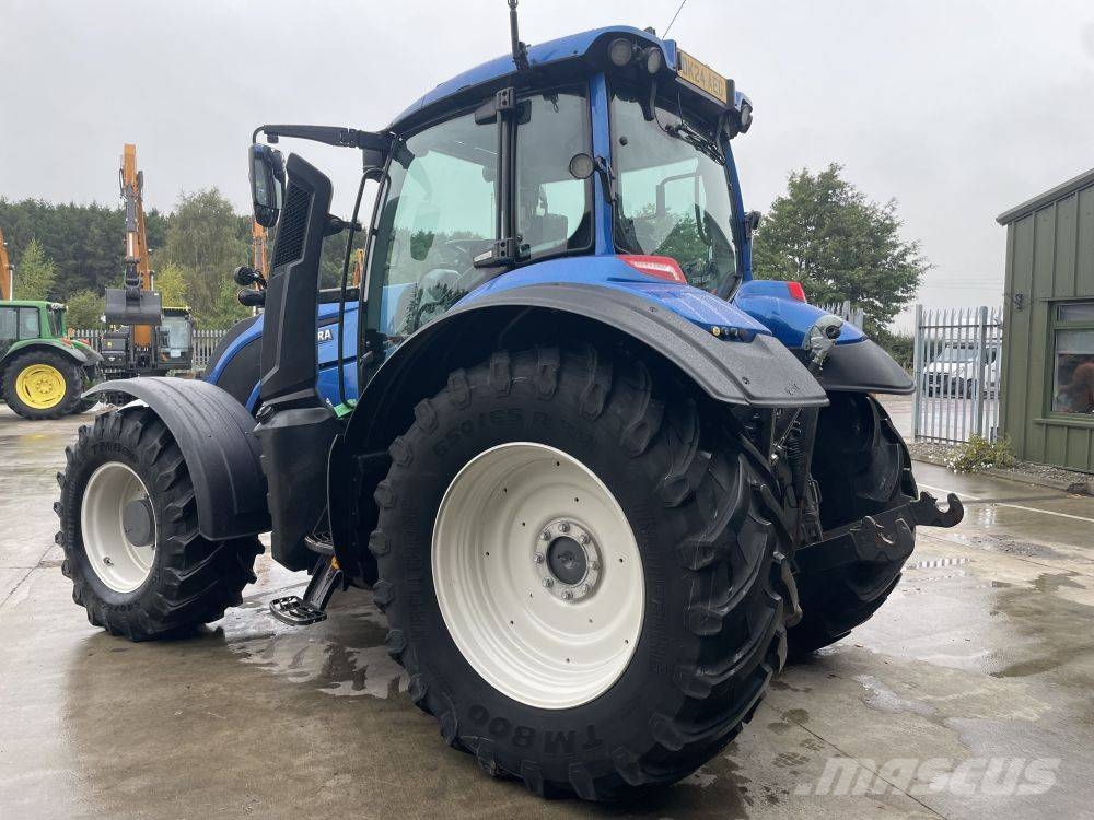 Valtra T 175 A Tractors