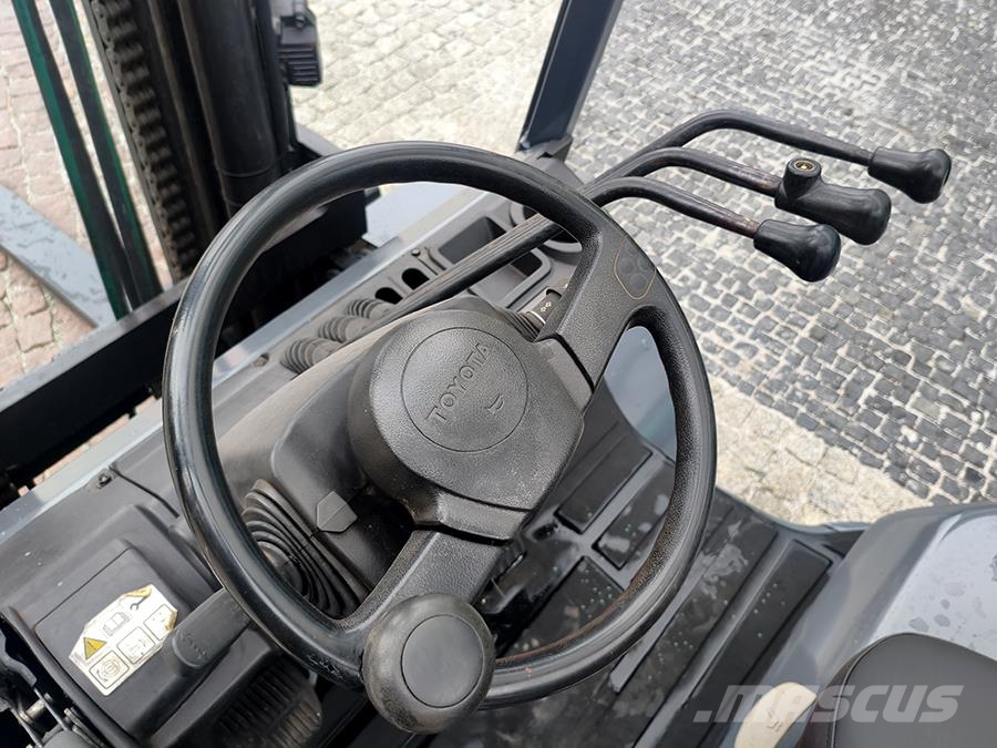 Toyota 40-8FD45N Diesel forklifts