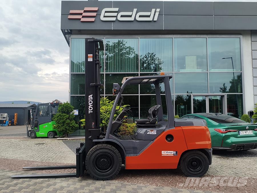 Toyota 40-8FD45N Diesel forklifts