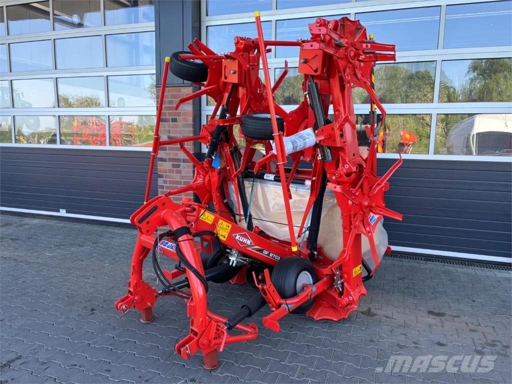 Kuhn GF 8703 مكابس وميبسات التبن