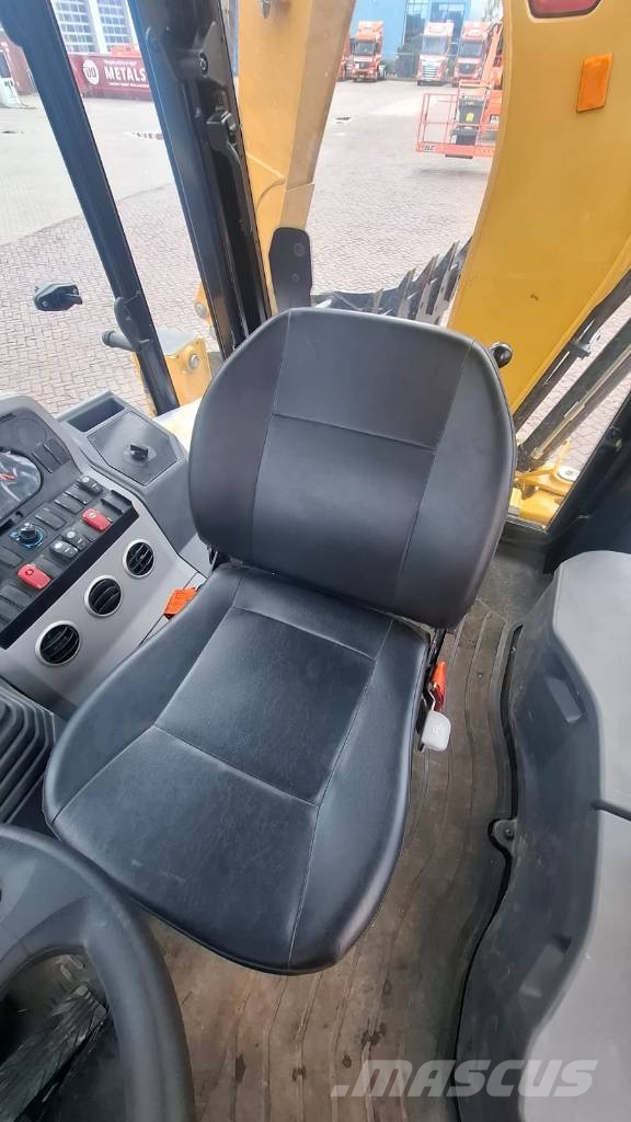 CAT 424 Rovokopači