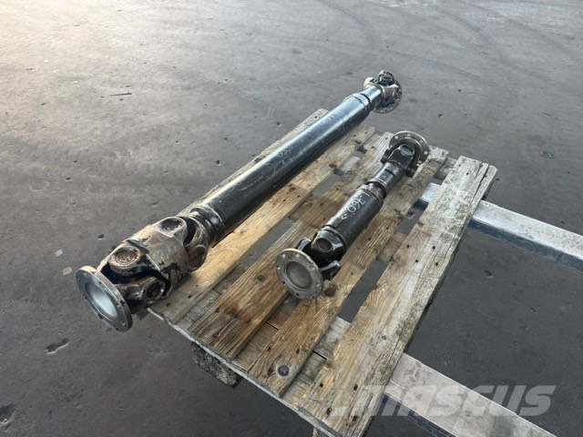 Liebherr L 580  DRIVE SHAFT COMPLET Assen