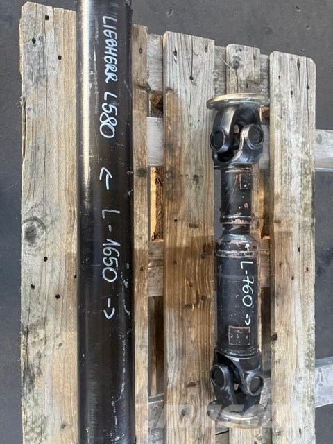Liebherr L 580  DRIVE SHAFT COMPLET Assen