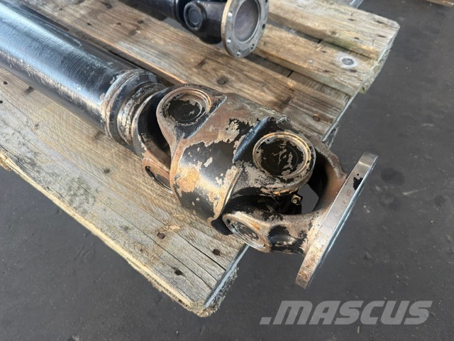 Liebherr L 580  DRIVE SHAFT COMPLET Assen