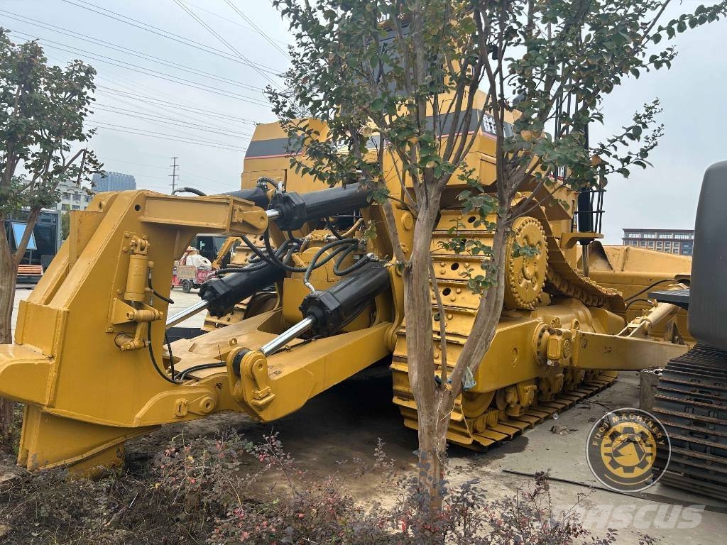 CAT D10T Buldooserid