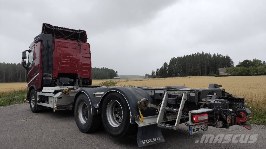 Volvo FH500 6x2 alusta Camiones con chasís y cabina