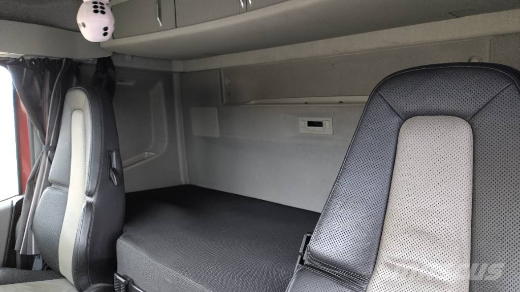 Volvo FH500 6x2 alusta Camiones con chasís y cabina
