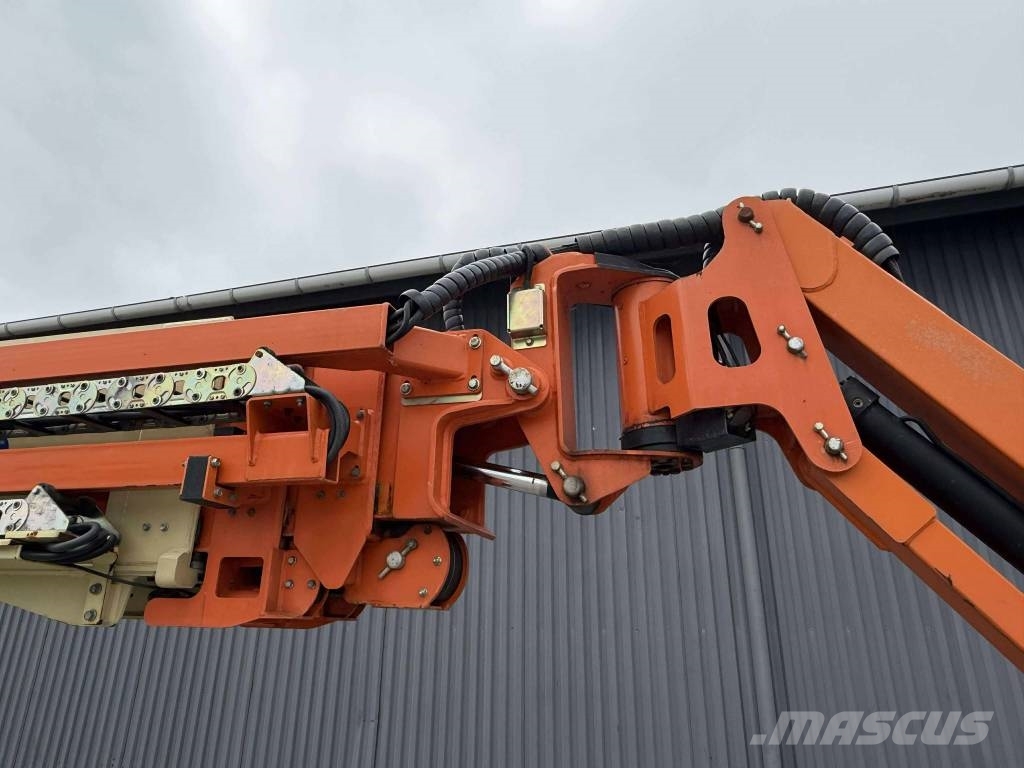 JLG 1350 SJP Telescopic boom lifts