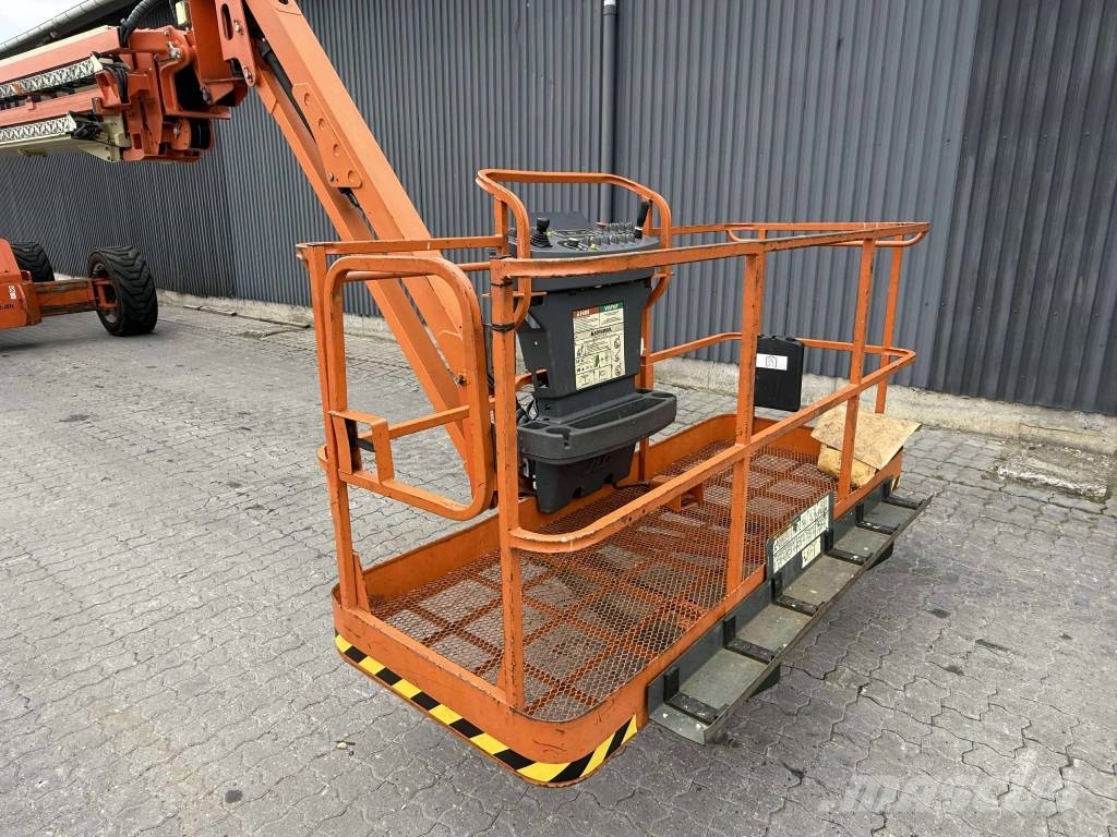 JLG 1350 SJP Telescopic boom lifts