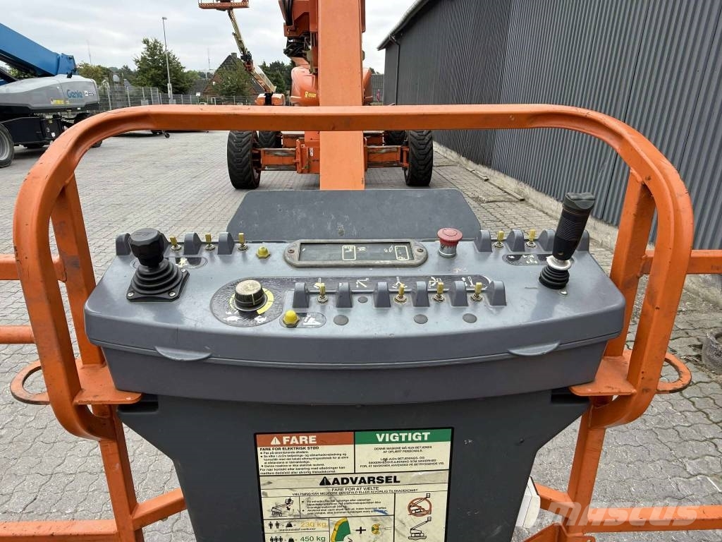 JLG 1350 SJP Telescopic boom lifts
