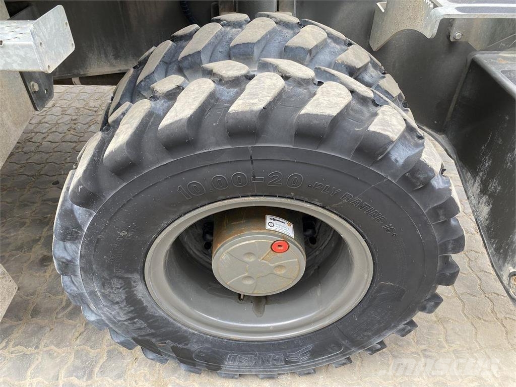 Sennebogen 613E-M All-Terrain-Krane
