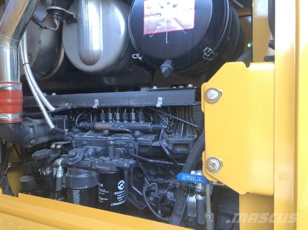 SEM 915 motor grader Graders