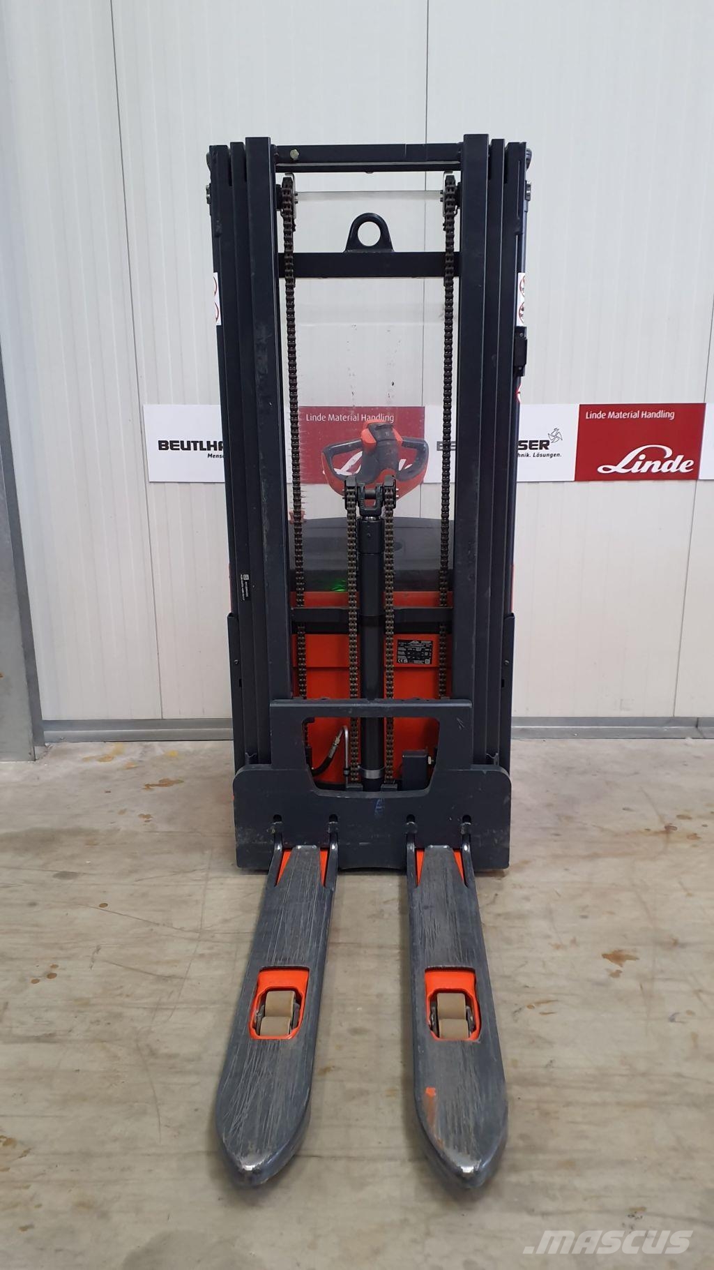 Linde L14 Ajettavat pinoamisvaunut