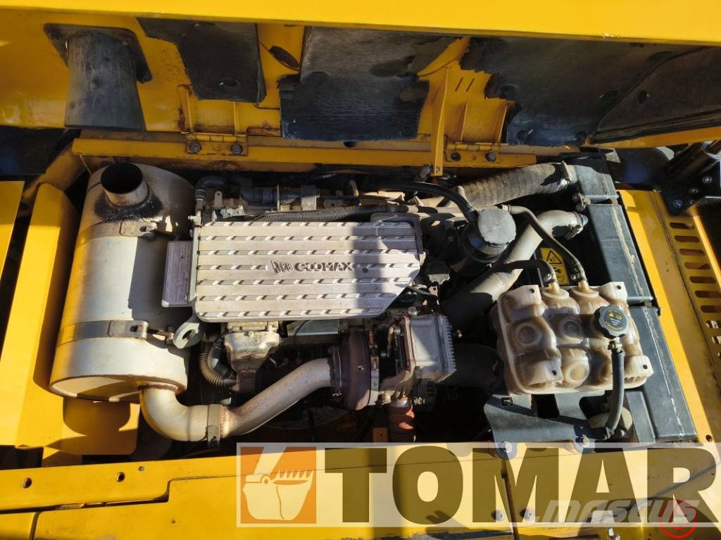 JCB JS 130 LC Roomikekskavaatorid