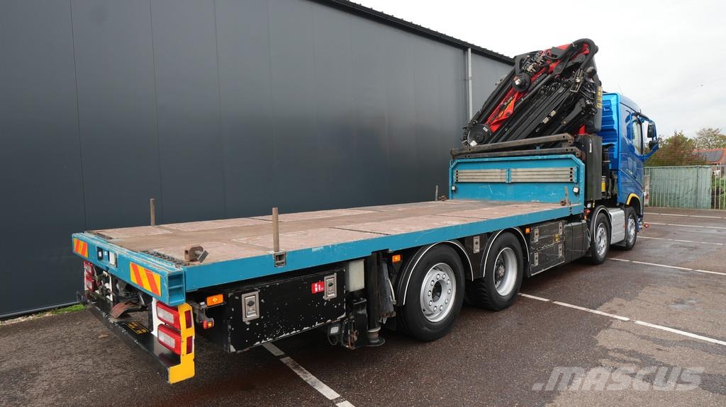Volvo FH 540 8x2 flatbed truck with Palfinger PK 92002 c Vilcēji