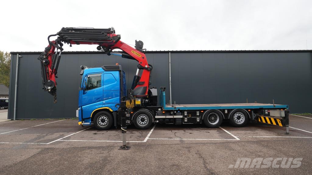 Volvo FH 540 8x2 flatbed truck with Palfinger PK 92002 c Tractores (camiões)