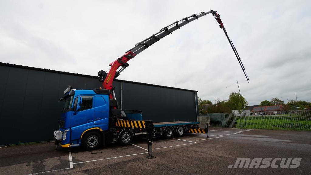 Volvo FH 540 8x2 flatbed truck with Palfinger PK 92002 c Vilcēji