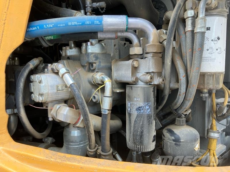 Liebherr R926 compact Kāpurķēžu ekskavatori