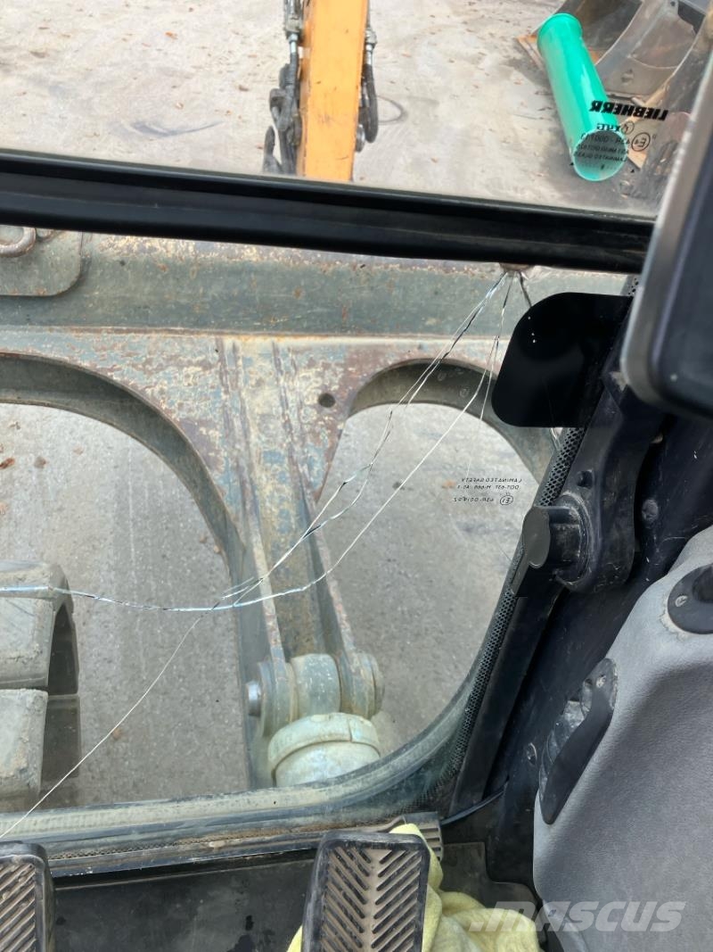 Liebherr R926 compact Kāpurķēžu ekskavatori