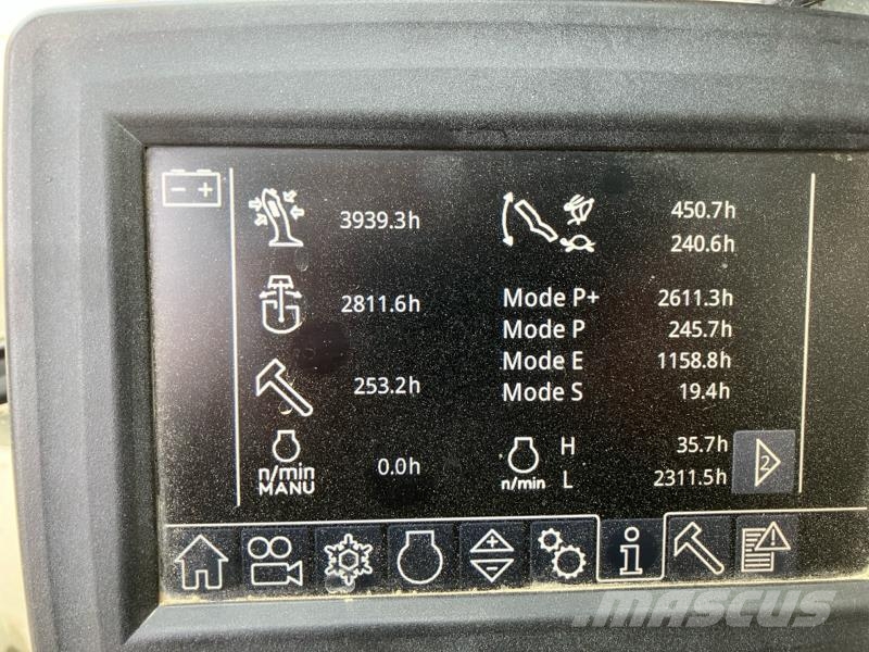 Liebherr R926 compact Kāpurķēžu ekskavatori