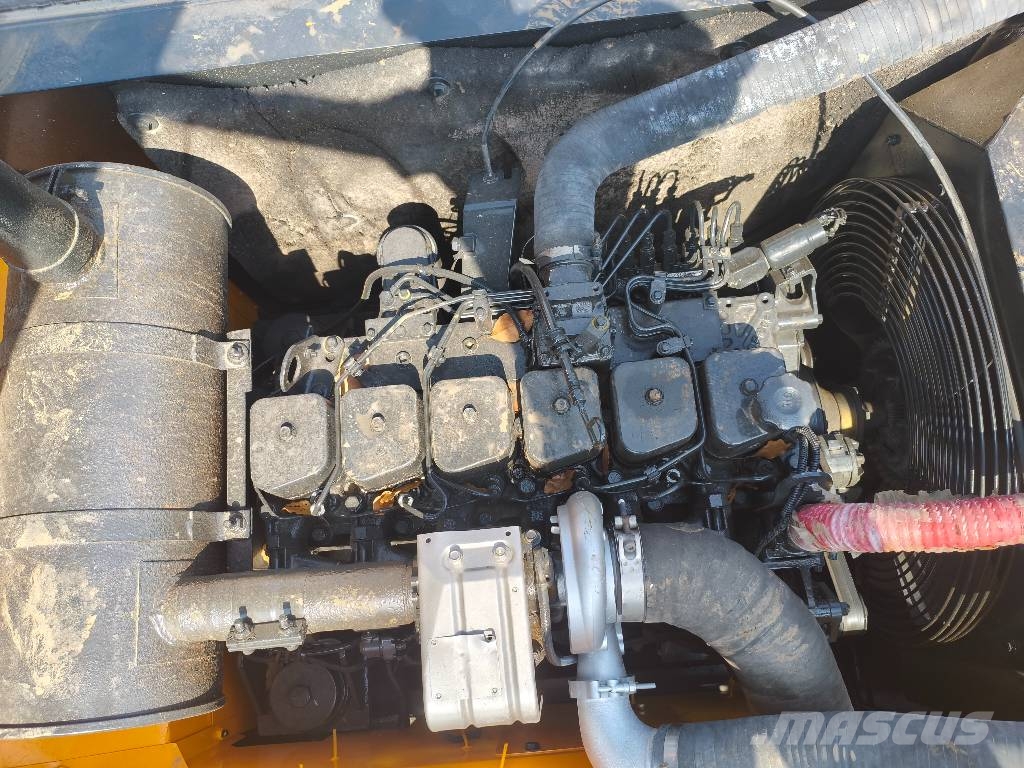 Hyundai 220LC-9S 履带挖掘机