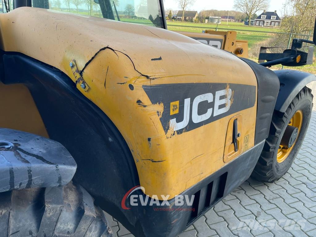JCB 527-58 Agri Tarimsal teleskopik yükleyiciler