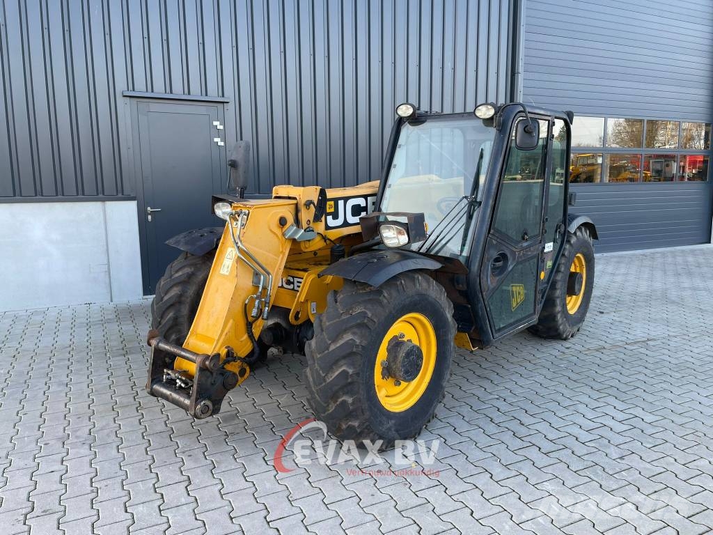 JCB 527-58 Agri Tarimsal teleskopik yükleyiciler