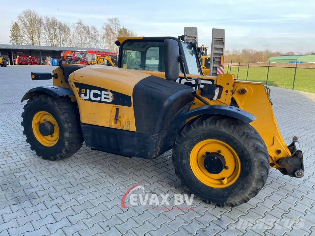 JCB 527-58 Agri Tarimsal teleskopik yükleyiciler