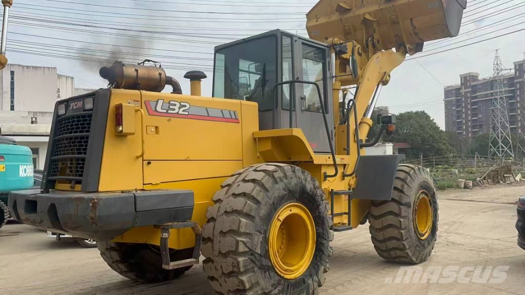 TCM L 27 لوادر بعجل