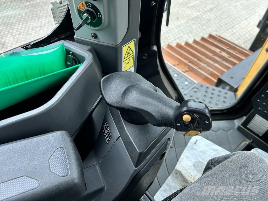 CAT D5-17VP Buldožeri gusjeničari