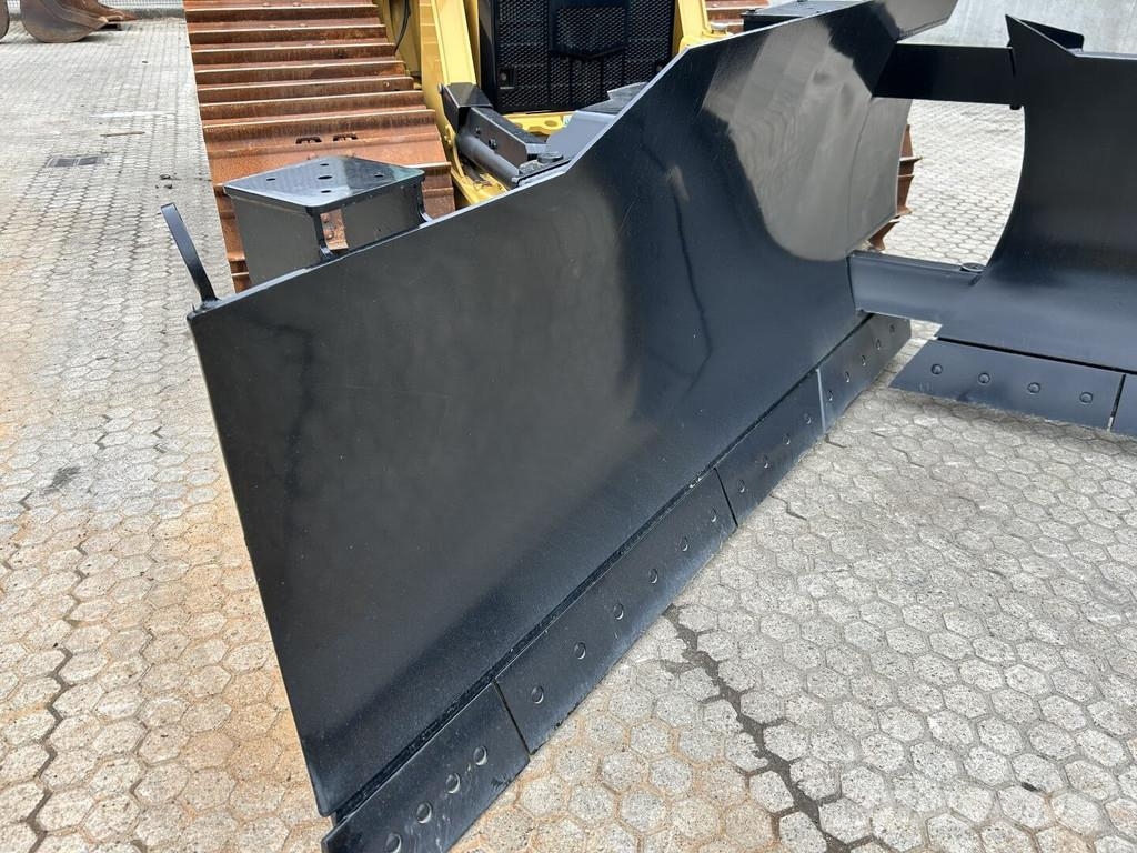 CAT D5-17VP Buldožeri gusjeničari