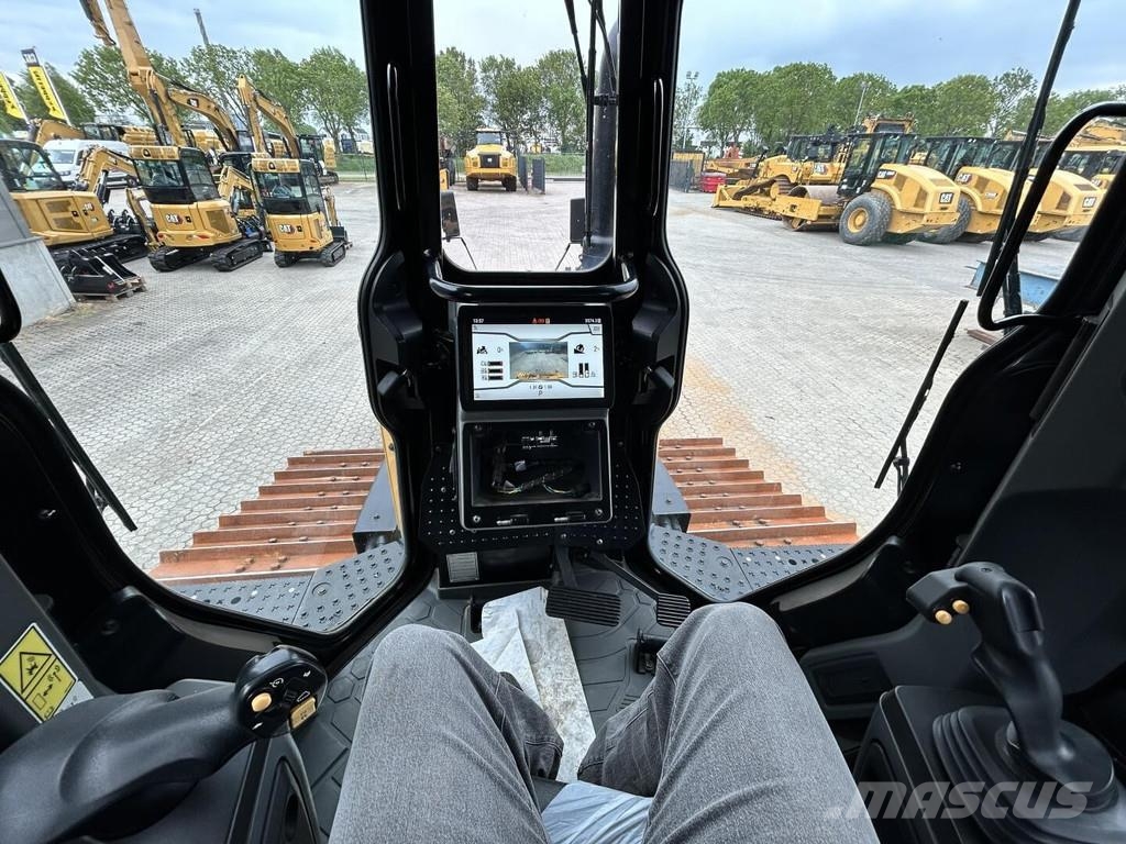 CAT D5-17VP Buldožeri gusjeničari