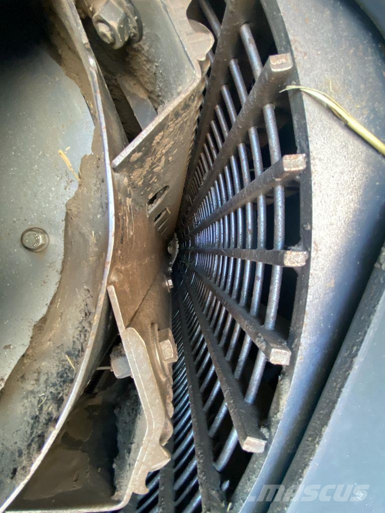 CLAAS Lexion 770 Sklízecí mlátičky