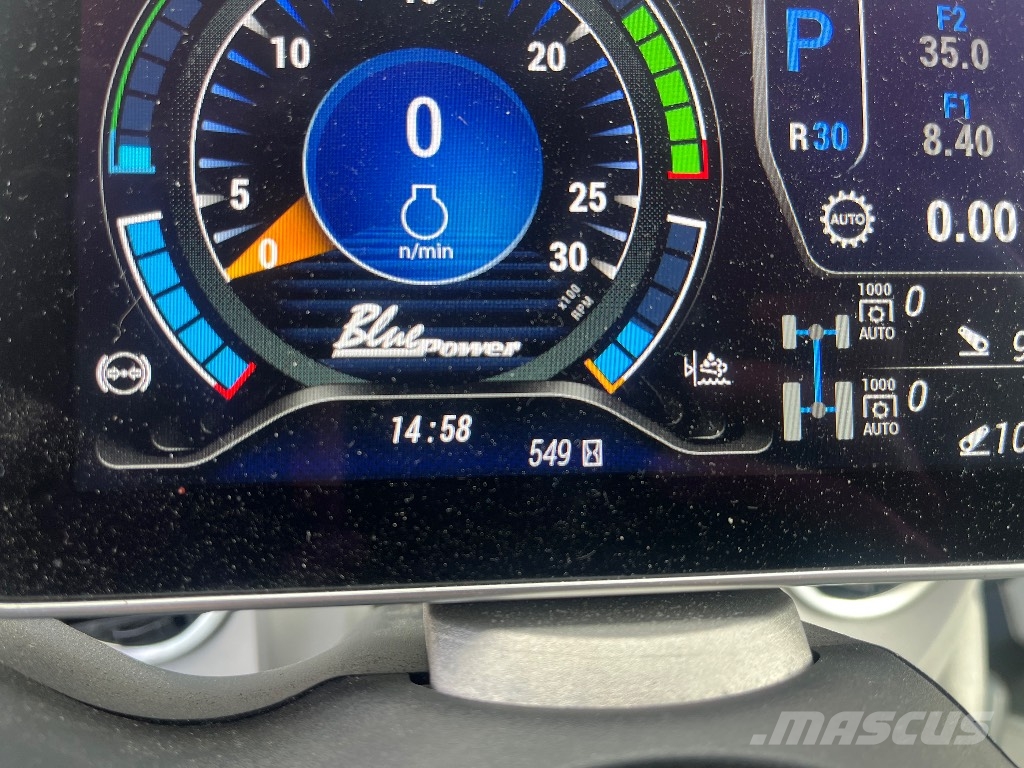New Holland T7.260 PLM 56km/h BluePower demo Traktorer