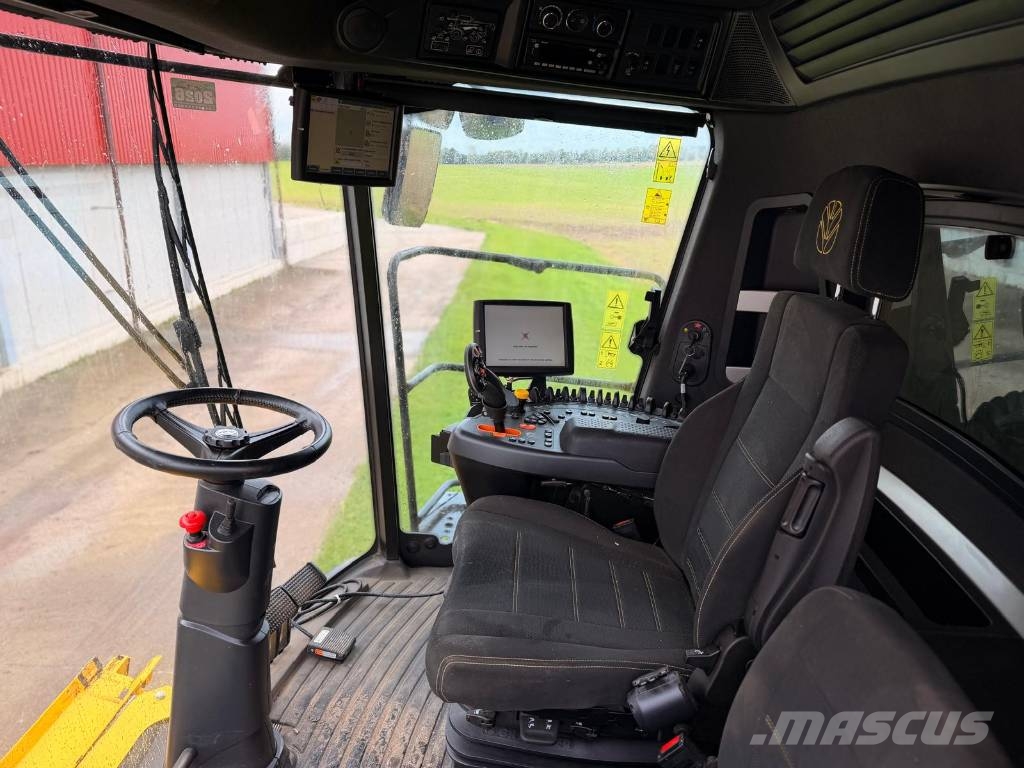 New Holland CR 10.90 Ražas novākšanas kombaini