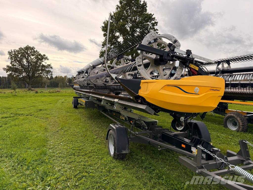 New Holland CR 10.90 Ražas novākšanas kombaini