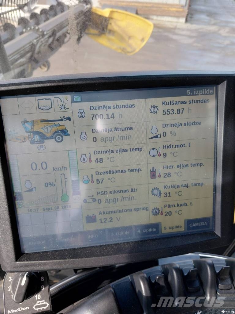 New Holland CR 10.90 Ražas novākšanas kombaini